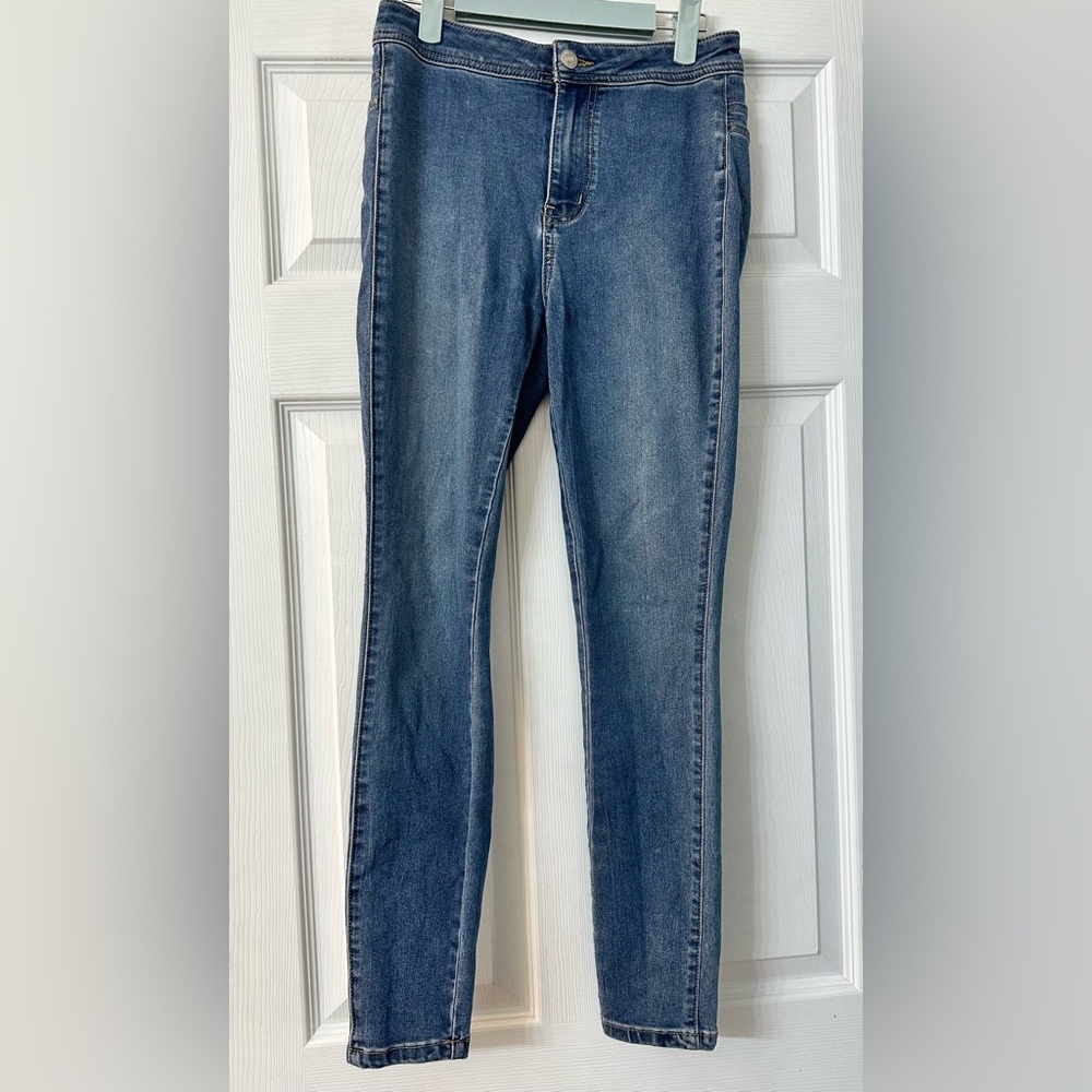 Free People Size 26 Skinny Jeans